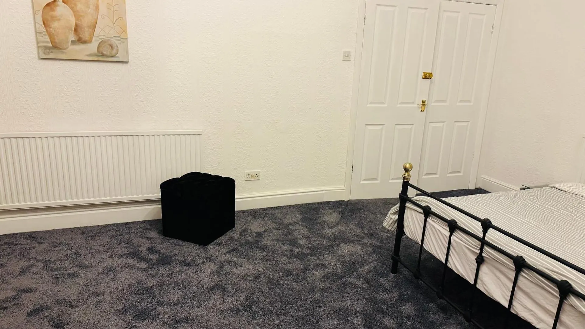 Bed & Breakfast Boulevard Double Room In Shared Accommodation Kingston upon Hull